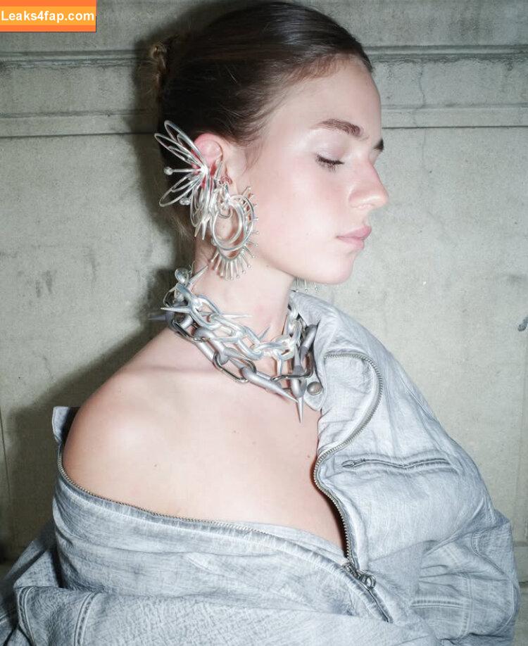 Anna Malyg0n / mmollyyy.ann leaked photo photo #0176