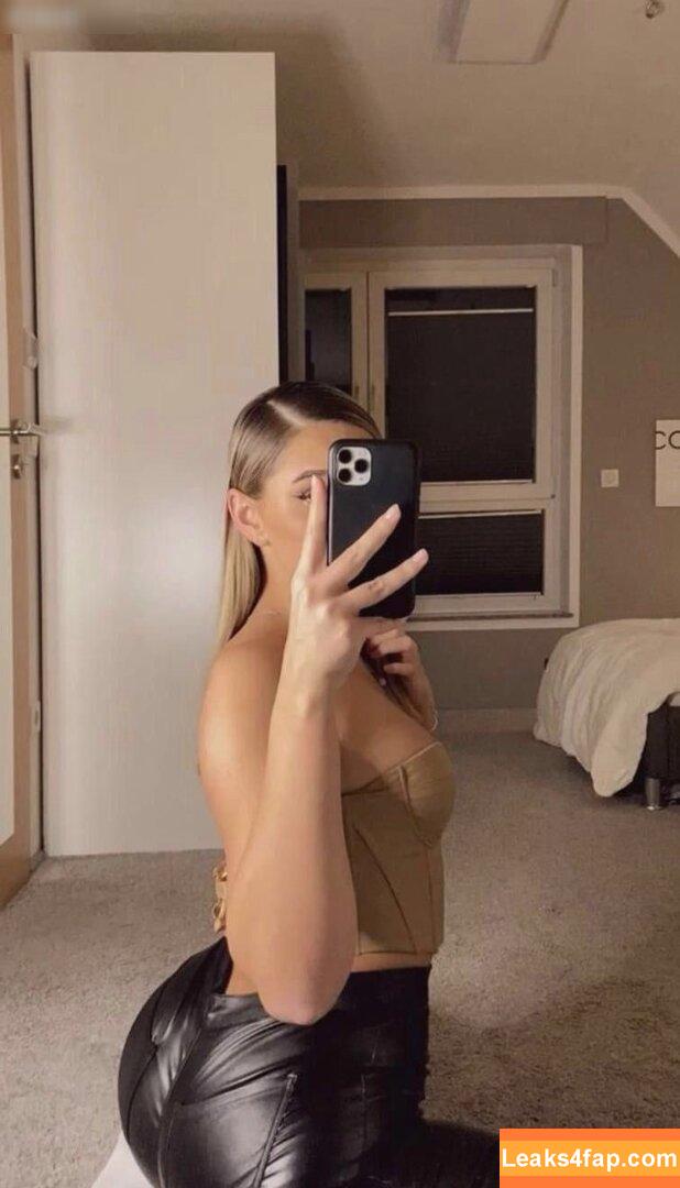 Annetthr /  leaked photo photo #0008