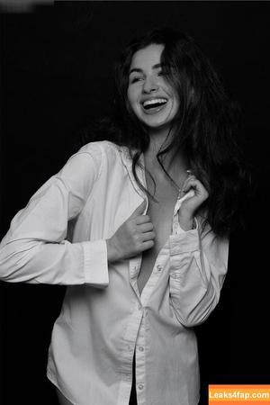 Annika фото #0080