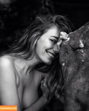Anthea Page фото #0061