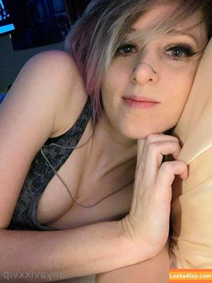 AnyaVixx photo #0047