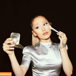 Ariana Grande photo #0067