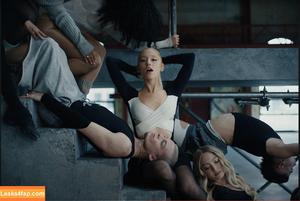 Ariana Grande photo #0166