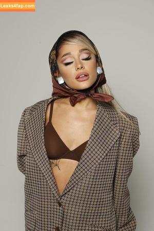 Ariana Grande photo #0276