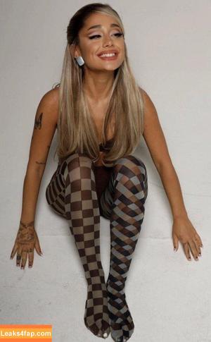 Ariana Grande photo #0277