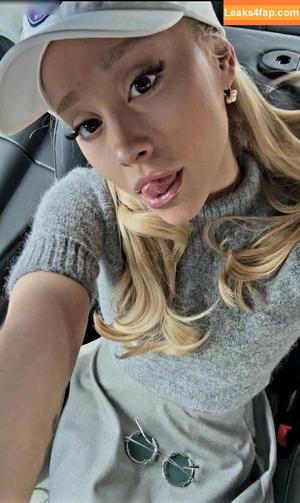 Ariana Grande photo #0697