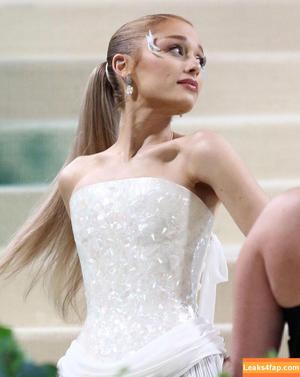 Ariana Grande photo #0763