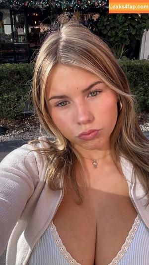 Ariana White photo #0210