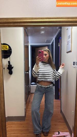 Ariana White photo #0216