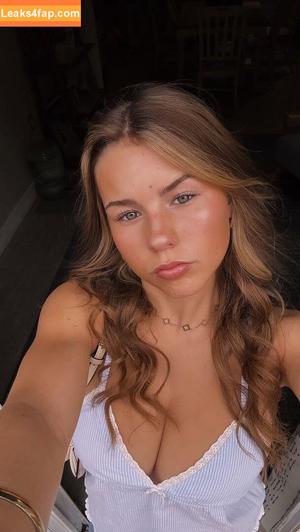 Ariana White photo #0241