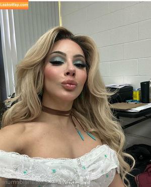 arieldemure photo #0054