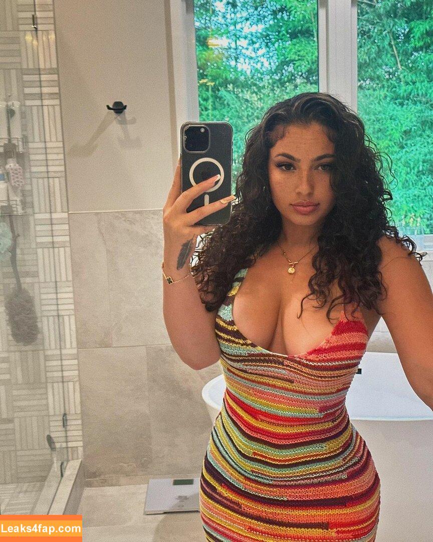 Ash Kash / ash.kaashh / https: / justasecret892 leaked photo photo #0041