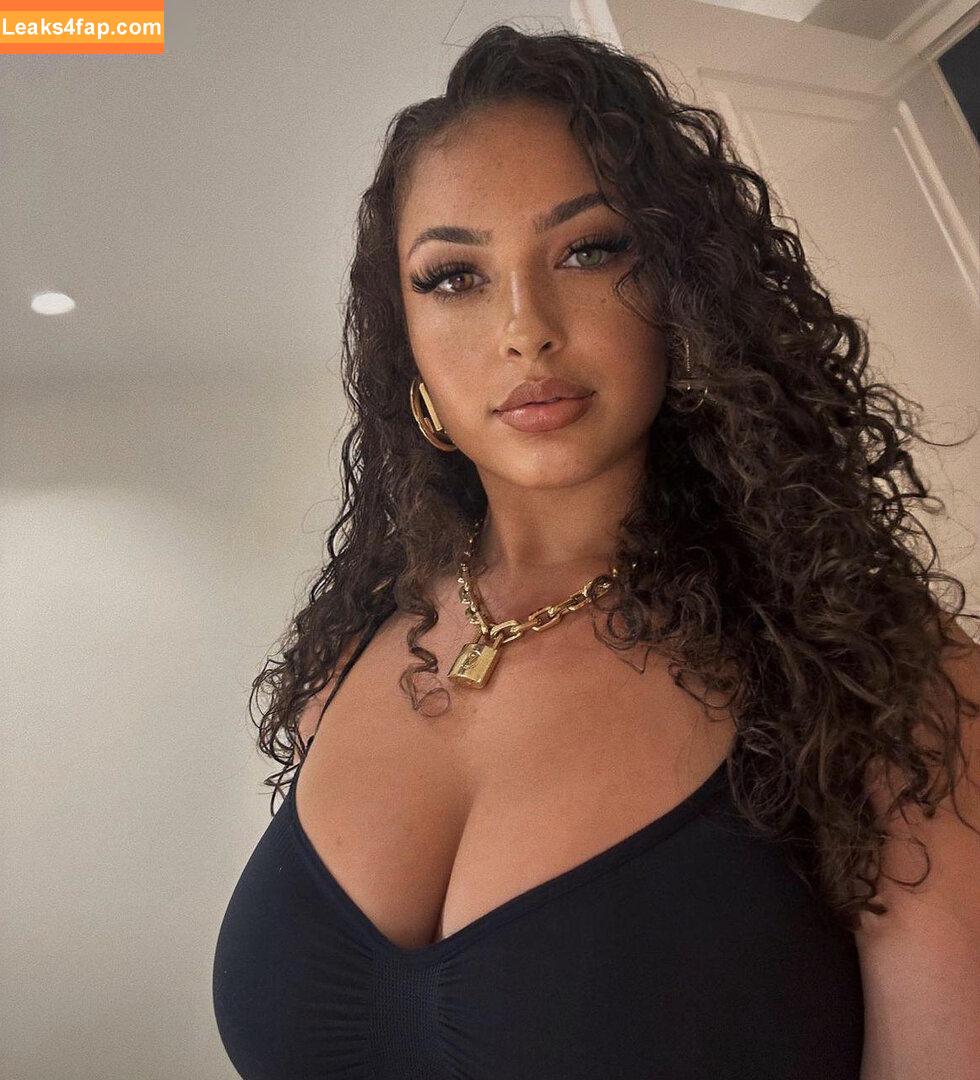 Ash Kash / ash.kaashh / https: / justasecret892 leaked photo photo #0243