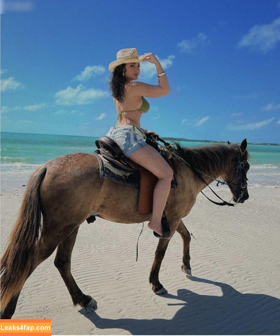 Ash Kash / ash.kaashh / https: / justasecret892 leaked photo photo #0272