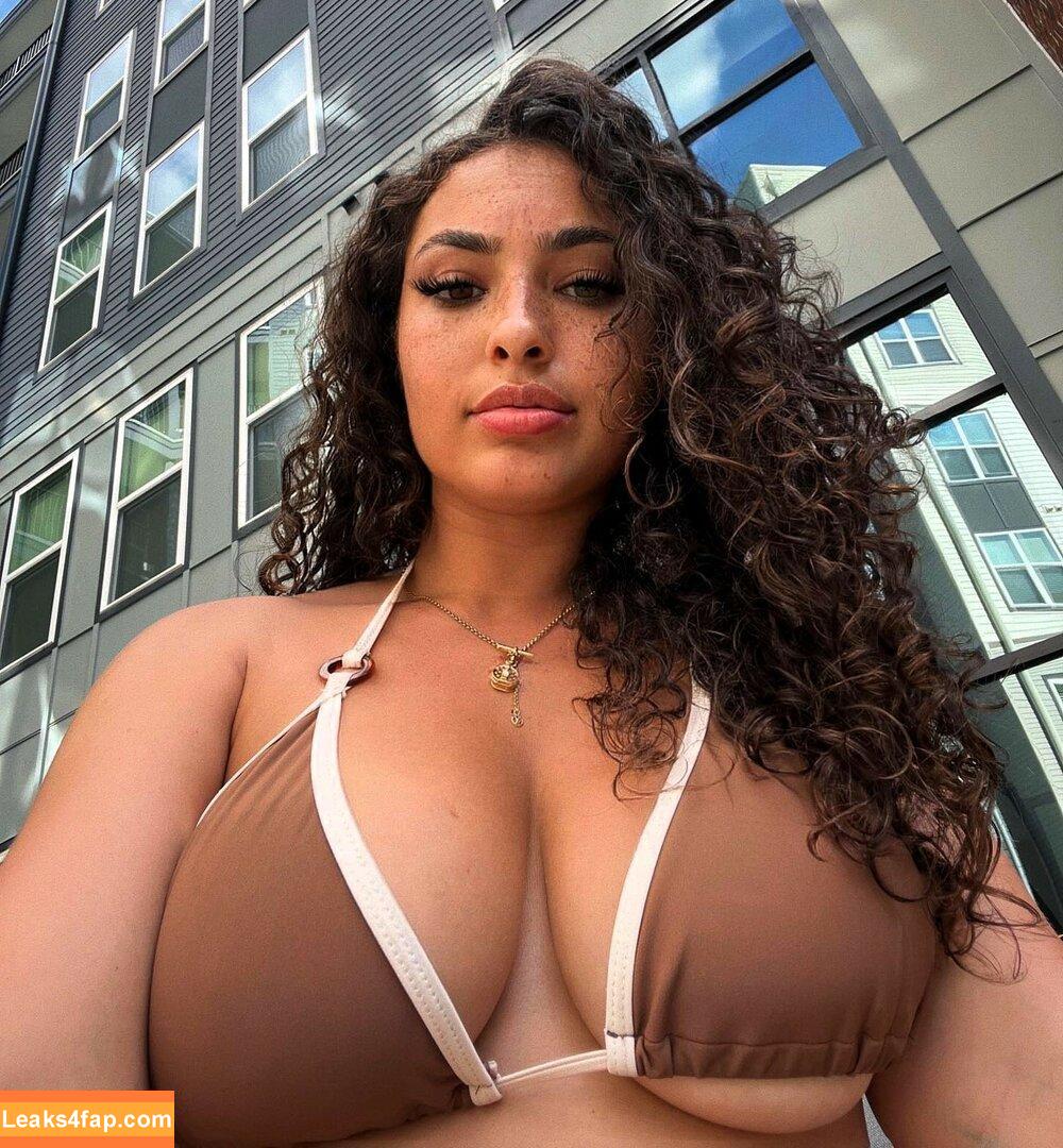 Ash Kash / ash.kaashh / https: / justasecret892 leaked photo photo #0364