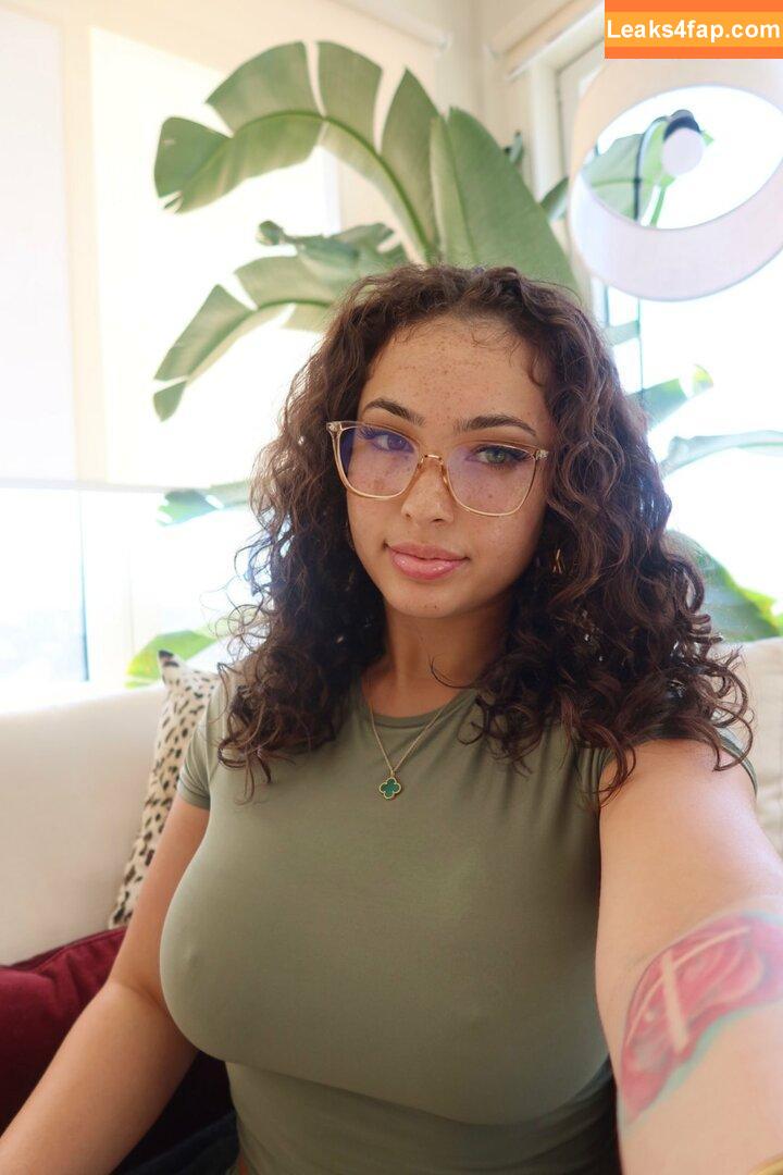 Ash Kash / ash.kaashh / https: / justasecret892 leaked photo photo #0580