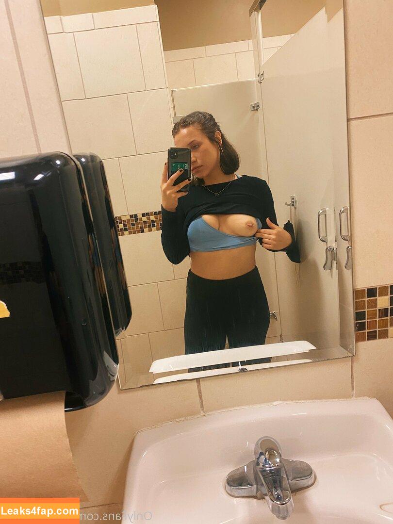 Ashleygracee / anyuser / ashley.gracee leaked photo photo #0007