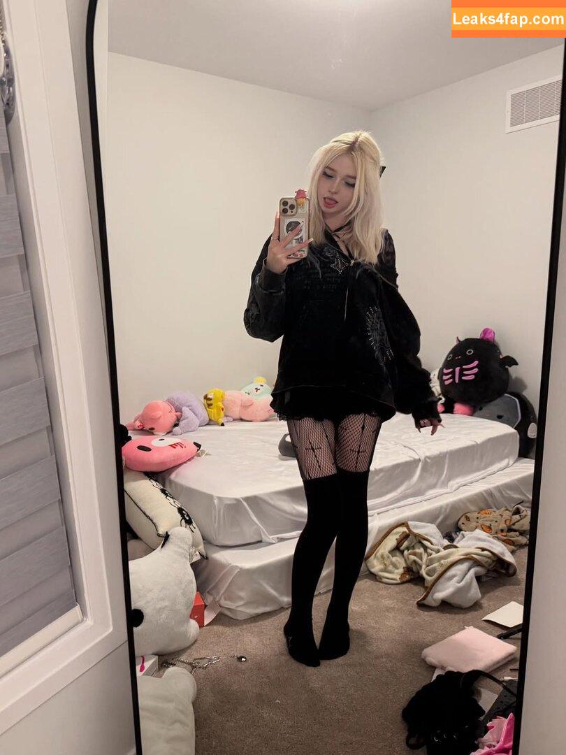 ashleyscarr / ashley.scarr / https: leaked photo photo #0008