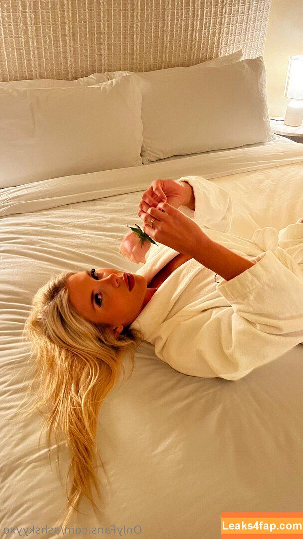 ashskyyxo / ashlynnskyy leaked photo photo #0009