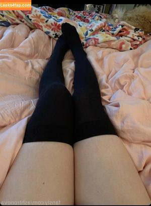 Ashtronova photo #0122