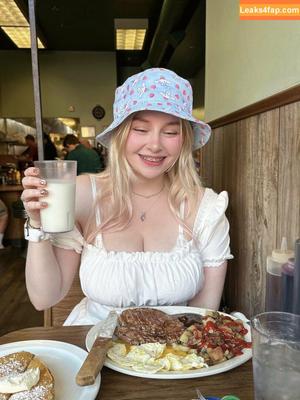 Ashtronova photo #0283