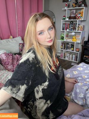 Ashtronova photo #0430