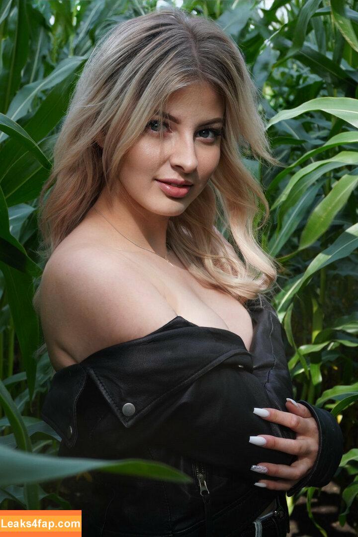 ASMR Janina / ASMRJanina / ASMRJaninaa leaked photo photo #0078