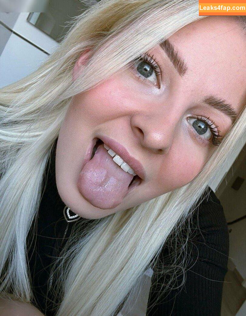 ASMR Janina / ASMRJanina / ASMRJaninaa leaked photo photo #0185