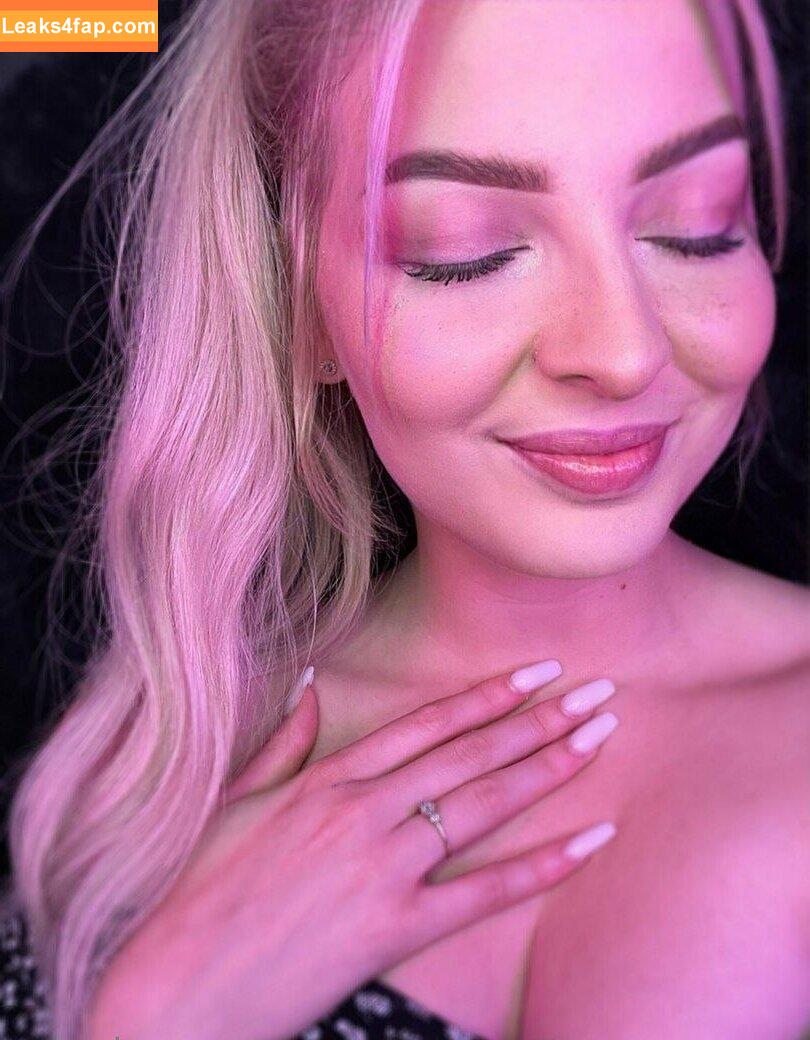 ASMR Janina / ASMRJanina / ASMRJaninaa leaked photo photo #0187