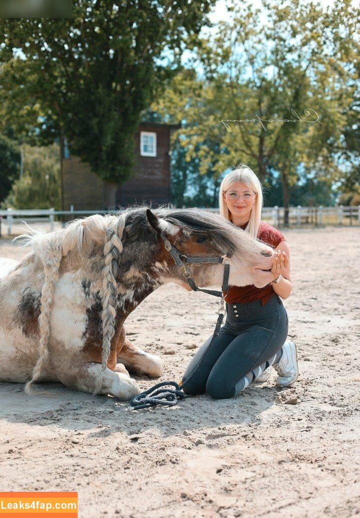 ASMR Janina / ASMRJanina / ASMRJaninaa leaked photo photo #0194