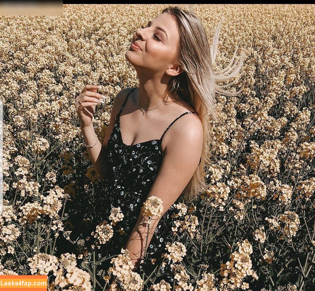 ASMR Janina / ASMRJanina / ASMRJaninaa leaked photo photo #0232