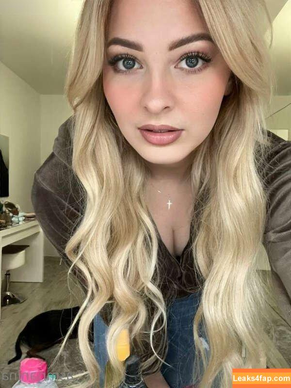 ASMR Janina / ASMRJanina / ASMRJaninaa leaked photo photo #0285