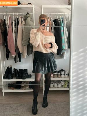 ASMR Janina photo #0021