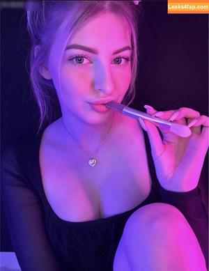 ASMR Janina photo #0411