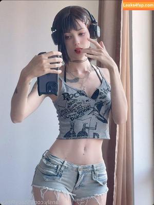 Astela Chan photo #0053