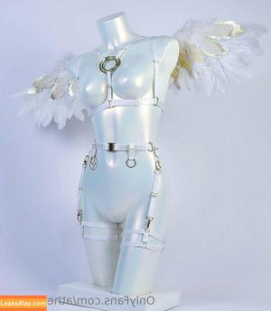 Athena Skye photo #0040