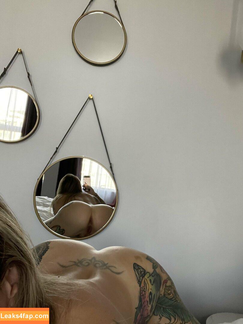 ava_austen / Manyvids / mrs_austen leaked photo photo #0230