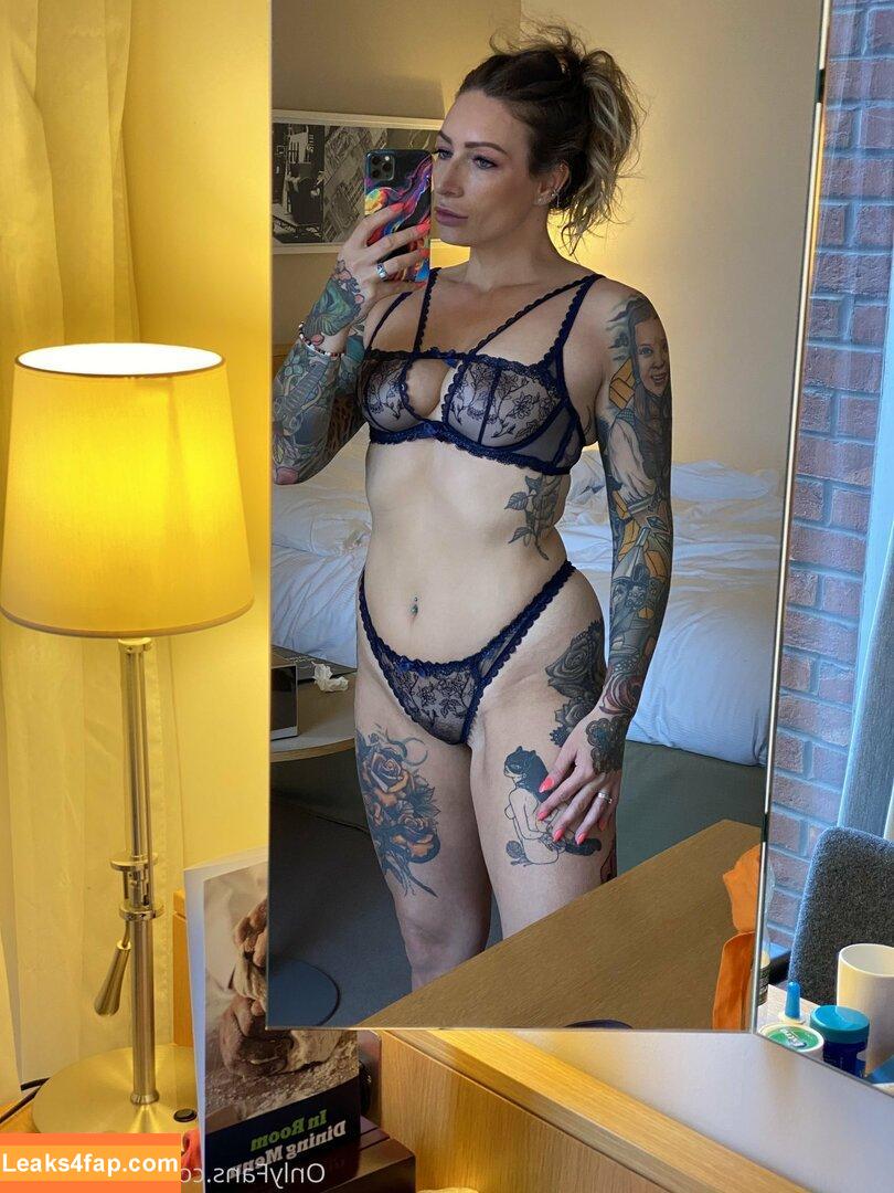 ava_austen / Manyvids / mrs_austen leaked photo photo #0416
