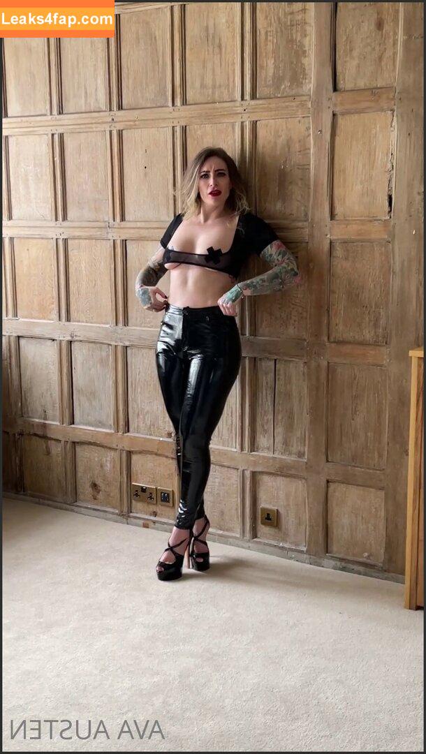 ava_austen / Manyvids / mrs_austen leaked photo photo #0584