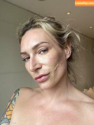 ava_austen photo #0042