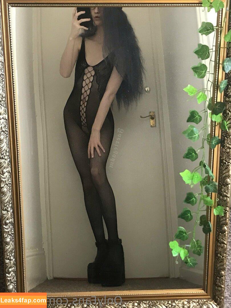 avilone /  leaked photo photo #0021