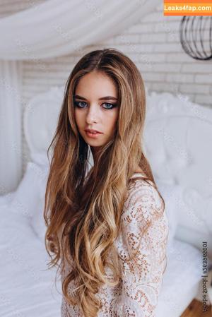 AvrilDollX photo #0009
