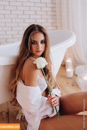 AvrilDollX photo #0052