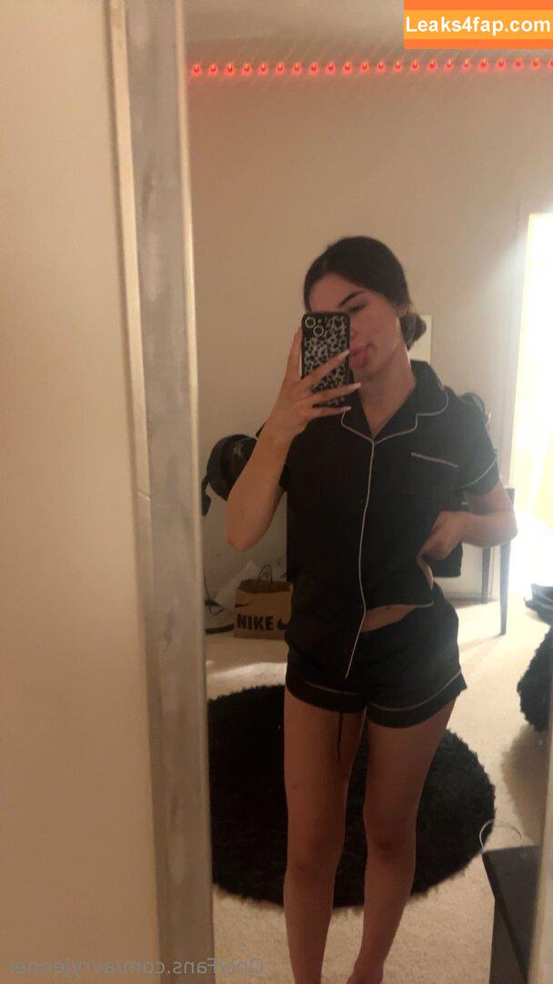 avryjennervip / avryjenner leaked photo photo #0005