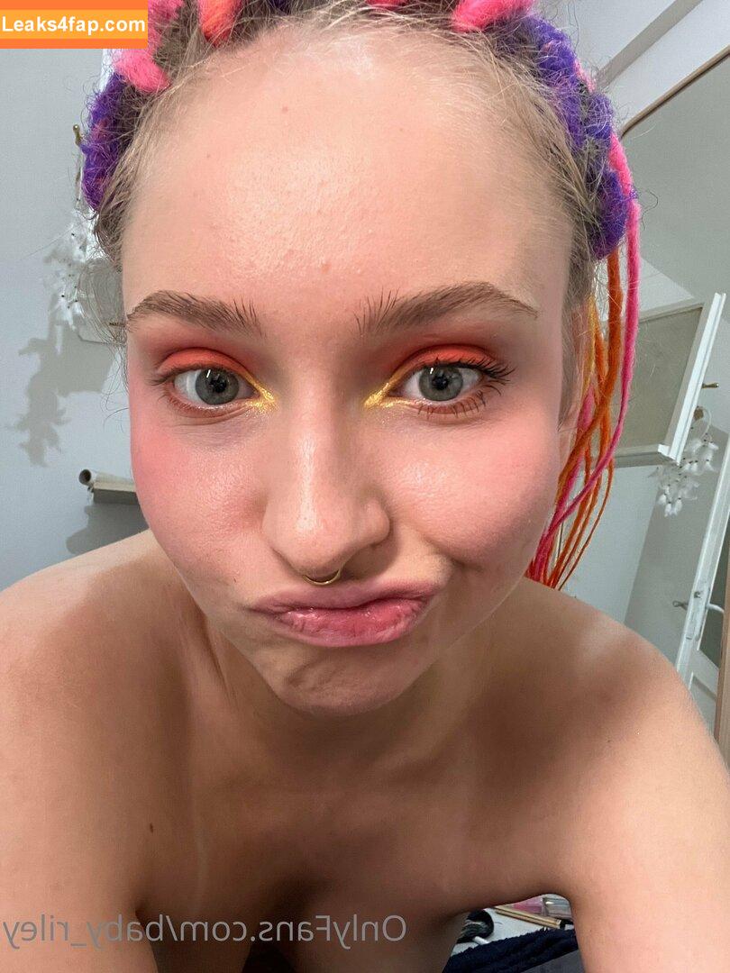 Baby Riley / baby_riley / riley_really / sweet_riley leaked photo photo #0008