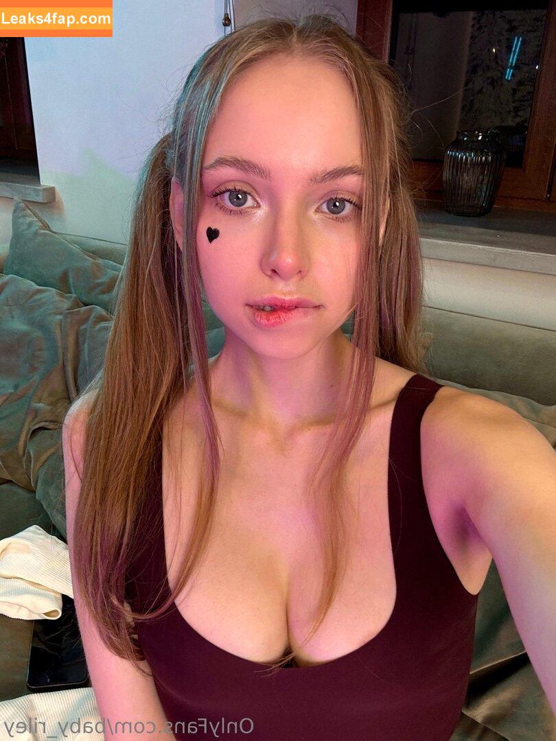 Baby Riley / baby_riley / sweet_riley leaked photo photo #0203
