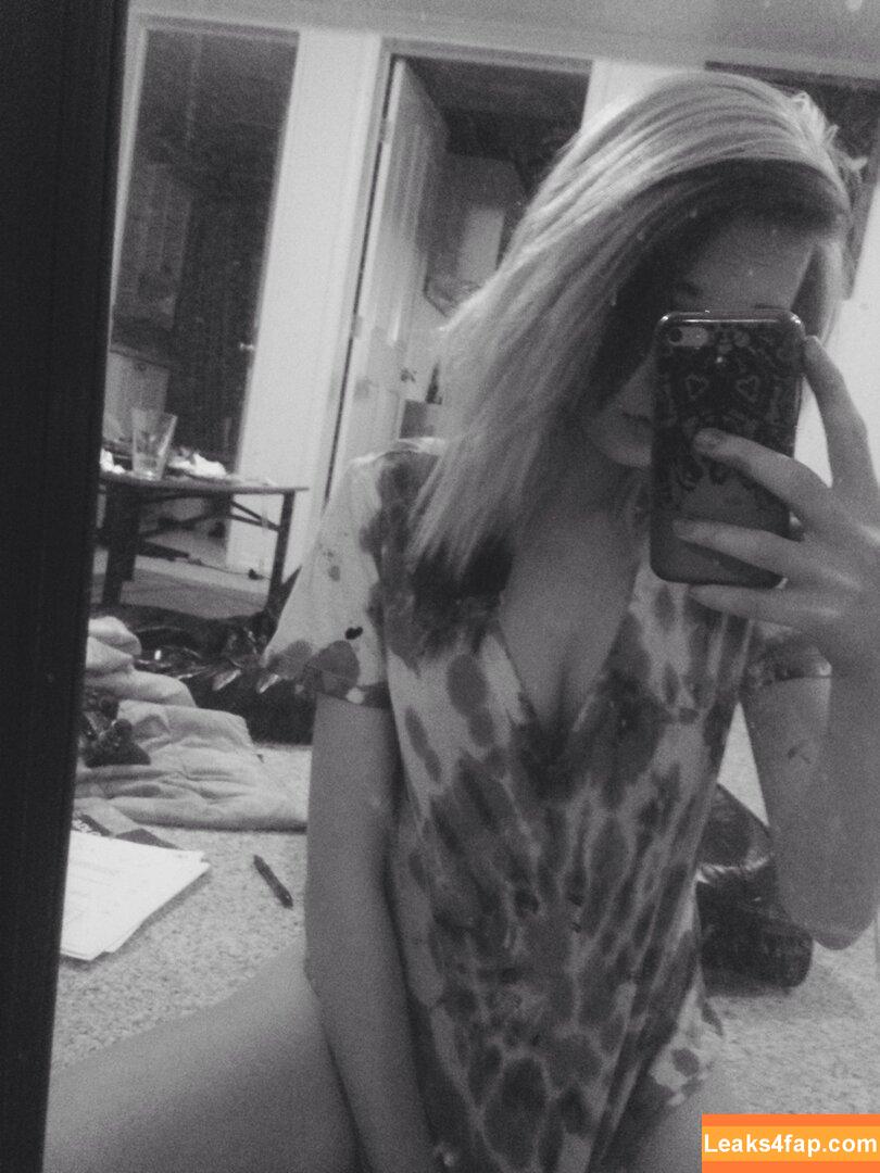 BabyRae09 / Tiffany Kenny / tiffany.kenny leaked photo photo #0001