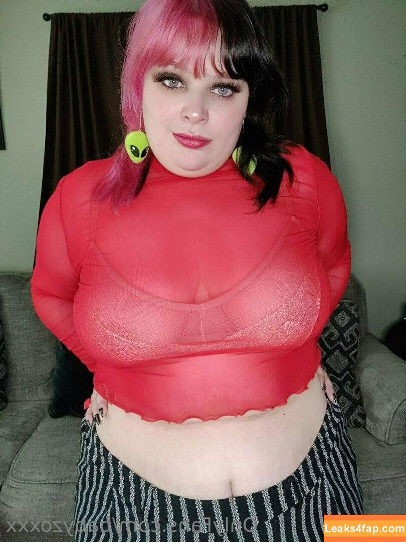 babyzoxxx / thathoeyvegan leaked photo photo #0075