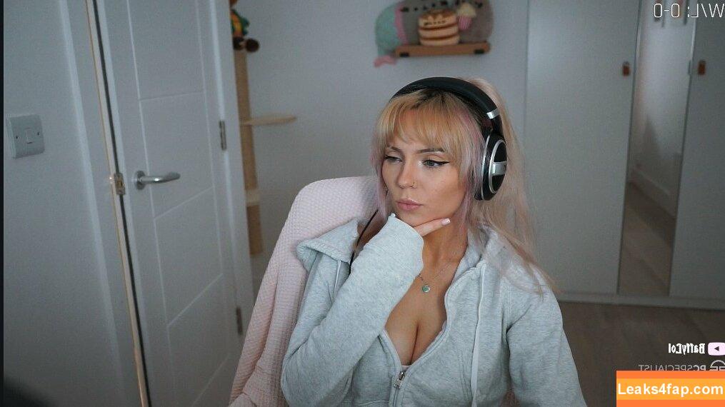 Baffy / buffylovesvampires / missbaffytwitch leaked photo photo #0009