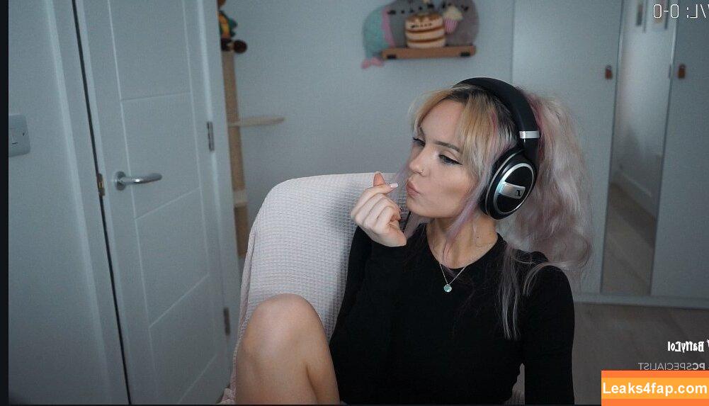 Baffy / buffylovesvampires / missbaffytwitch leaked photo photo #0011